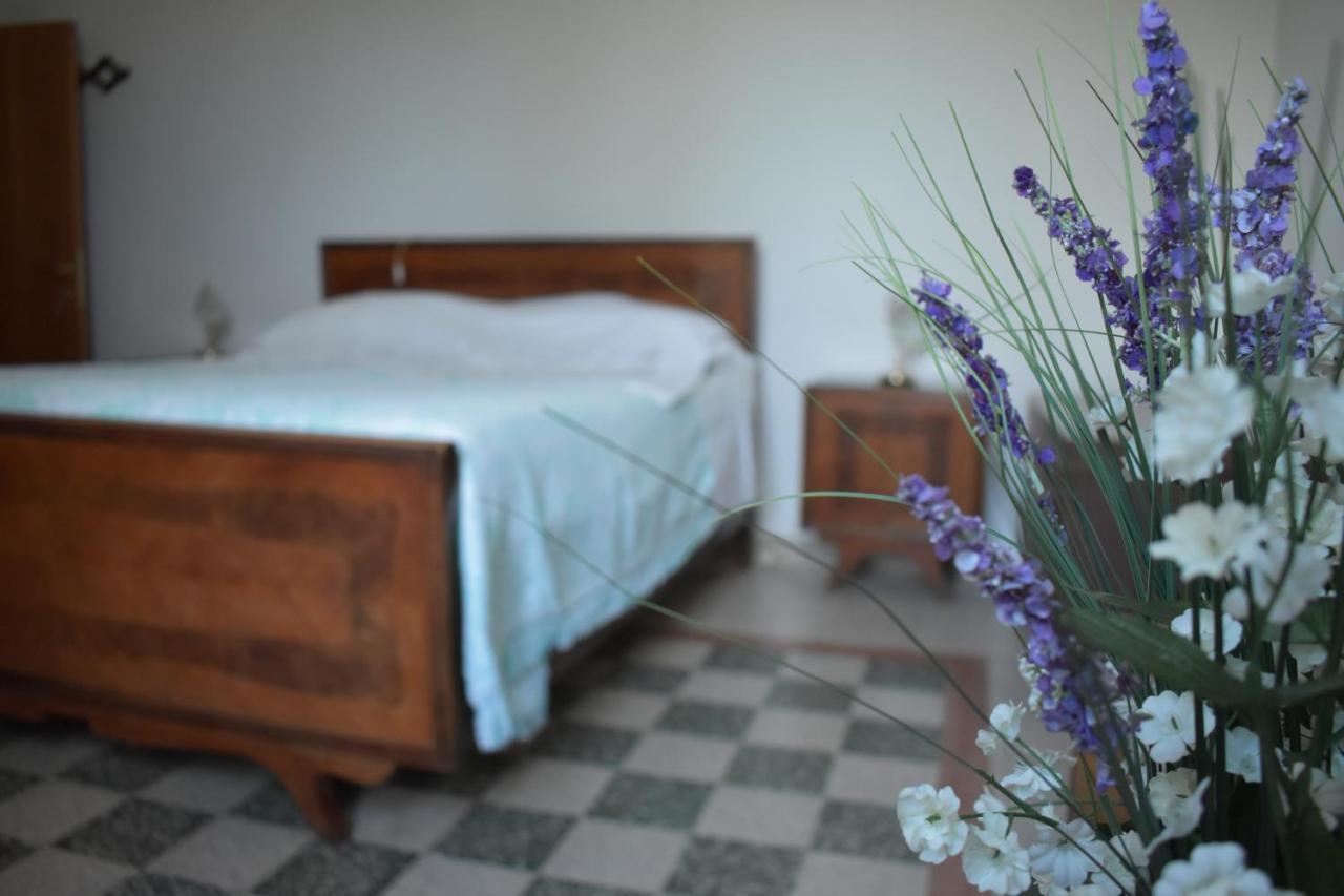 Bed and Breakfast Il Glicine Falerone Exterior foto