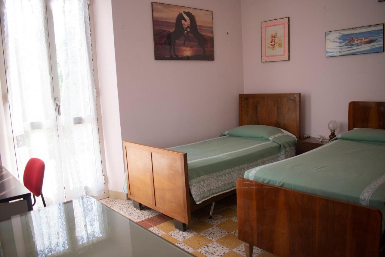 Bed and Breakfast Il Glicine Falerone Exterior foto